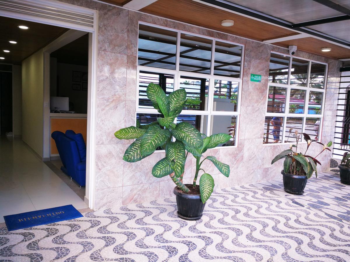 Hotel Zafiro Leticia Exterior foto